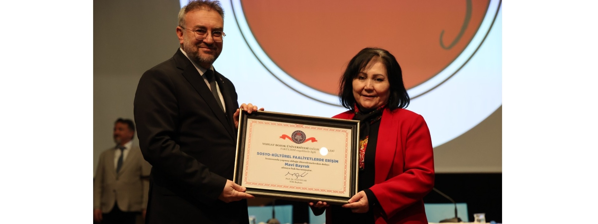 Fakültemize YÖK Engelsiz Üniversite Bayrak Ödülü